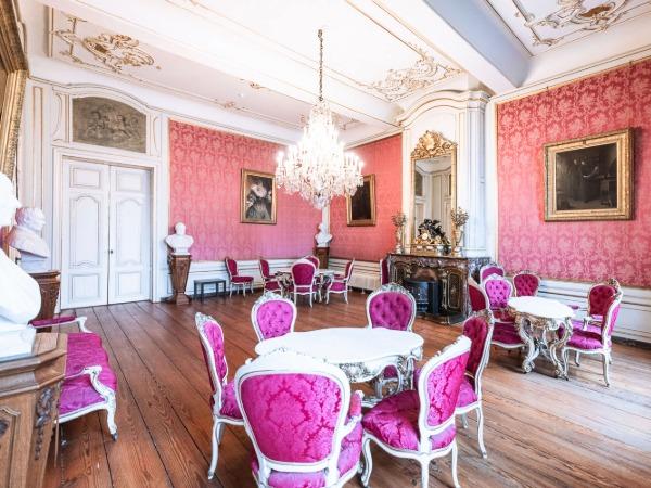 Foto van het Rode salon