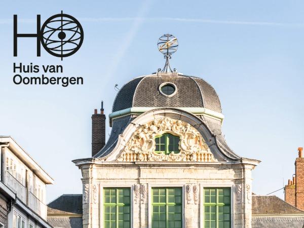 foto van het Huis van Oombergen en het logo