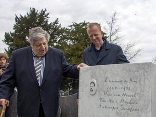 Grafmonument voor Emmanuel de Bom