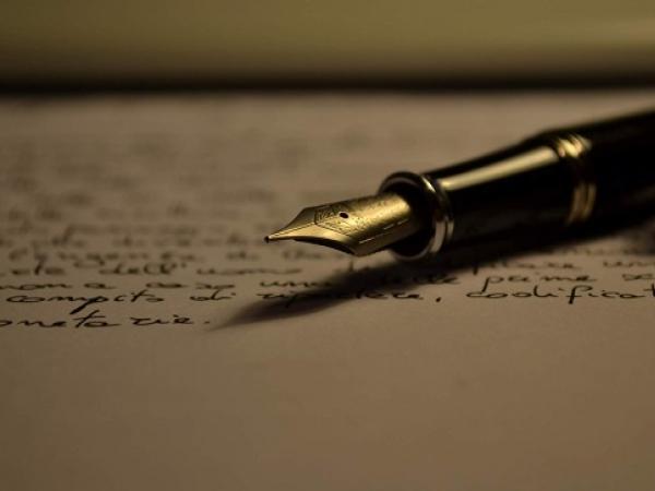 Academieleden Annelies Verbeke en Geert van Istendael over belang van literaire taalverwerving