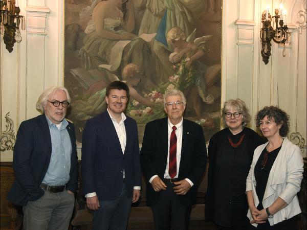 Sven Gatz lanceert samenwerking KANTL met Universiteitsbib en Letterenhuis
